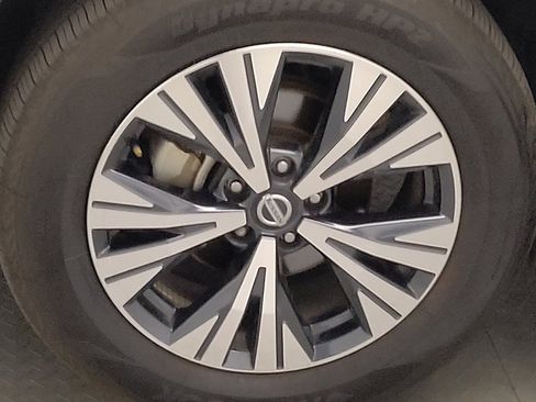Used 2021 Nissan Rogue SV FWD image 31