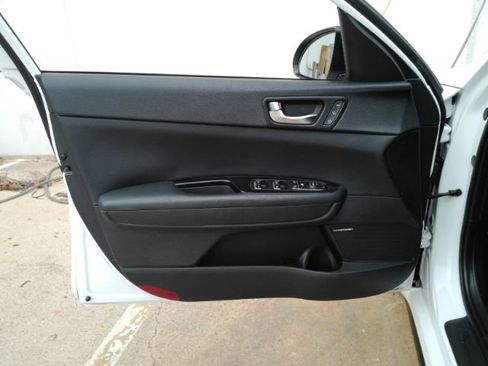 Used 2019 Kia Optima SX image 16