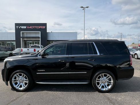 Used 2017 GMC Yukon SLT w/ Premium Edition AWD/4WD image 16