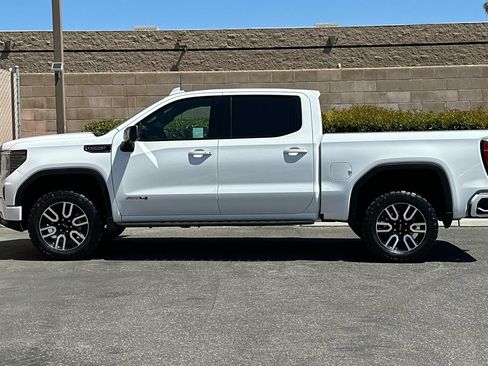 Certified 2023 GMC Sierra 1500 AT4 w/ AT4 Premium Package AWD/4WD image 7