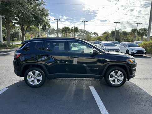 Used 2021 Jeep Compass Latitude image 8