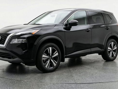 Used 2026 Nissan Rogue SL FWD image 3