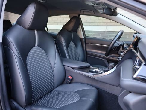 Used 2022 Toyota Camry SE FWD image 27