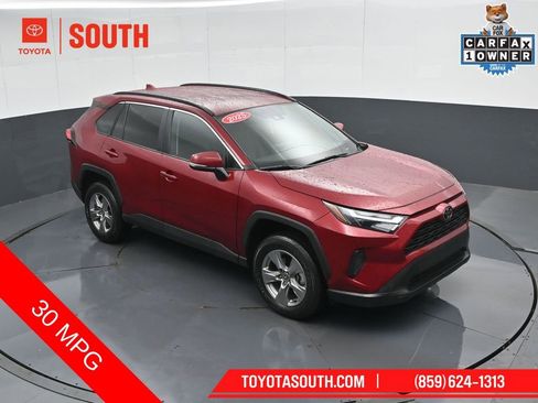Used 2025 Toyota RAV4 XLE AWD/4WD image 45
