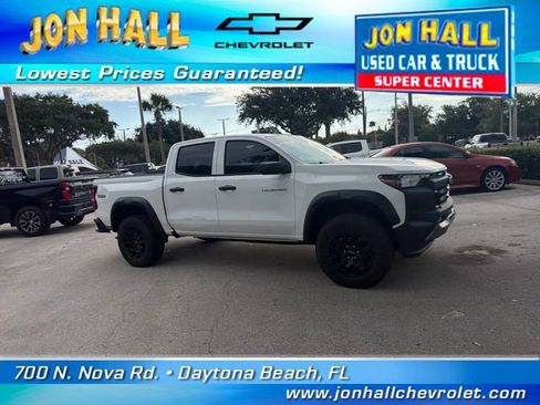 Used 2023 Chevrolet Colorado Trail Boss w/ Advanced Trailering Package AWD/4WD image 16