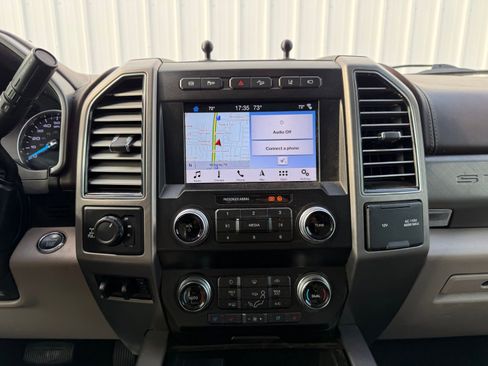 Used 2019 Ford F250 Limited w/ FX4 Off-Road Package AWD/4WD image 15