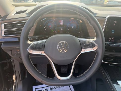 Used 2026 Volkswagen Atlas SE AWD/4WD image 18