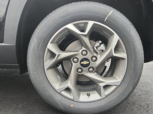 New 2026 Chevrolet Trax LT w/ Driver Confidence Package image 9