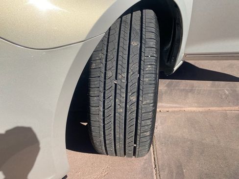 Used 2012 Buick LaCrosse Premium w/ Driver Confidence Package image 40