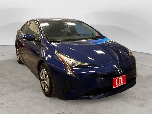 Used 2017 Toyota Prius Two w/ Prius Two Safety Plus Package image 7