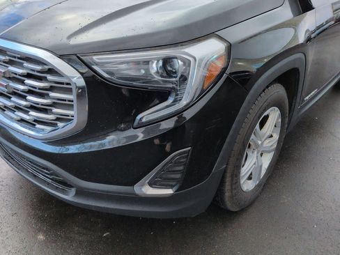 Used 2021 GMC Terrain SLE w/ Driver Convenience Package image 10