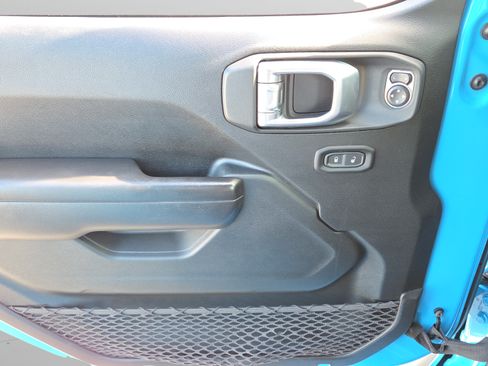 Used 2021 Jeep Wrangler Unlimited Sport AWD/4WD image 33