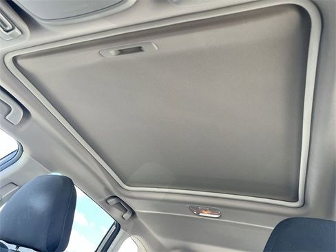 Used 2020 Subaru Forester Premium image 11