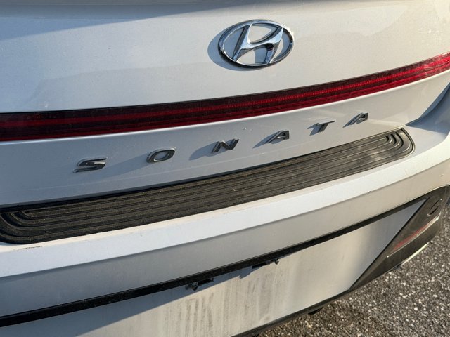 Used 2021 Hyundai Sonata SEL w/ Convenience Package FWD image 16