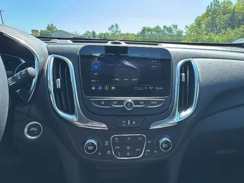 Used 2024 Chevrolet Equinox LT AWD/4WD image 15