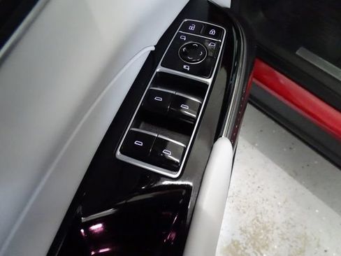 Certified 2024 Cadillac Lyriq Sport w/ LPO, Floor Liner Package AWD/4WD image 10