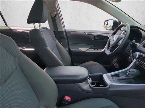 Certified 2025 Toyota RAV4 LE FWD image 20