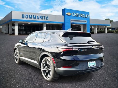 New 2026 Chevrolet Equinox EV LT image 3