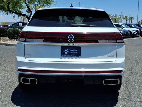 Certified 2024 Volkswagen Atlas Cross Sport SEL R-Line AWD/4WD image 6