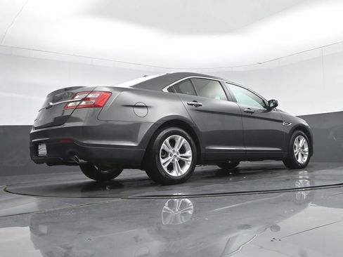 Used 2017 Ford Taurus SE FWD image 50
