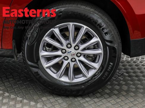 Used 2024 Buick Enclave Premium image 38