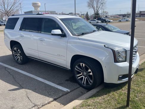 Used 2018 GMC Yukon Denali w/ Denali Ultimate Package image 4
