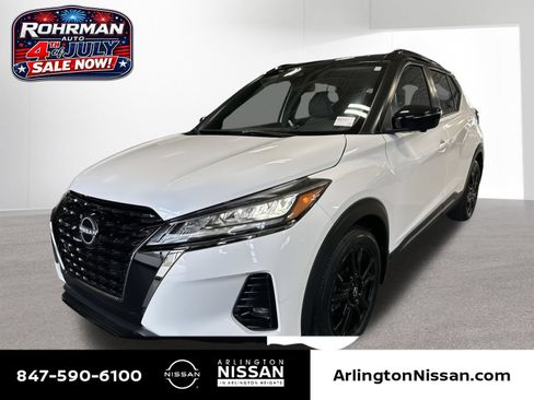 Used 2023 Nissan Kicks SR w/ SR Premium Package FWD image 1