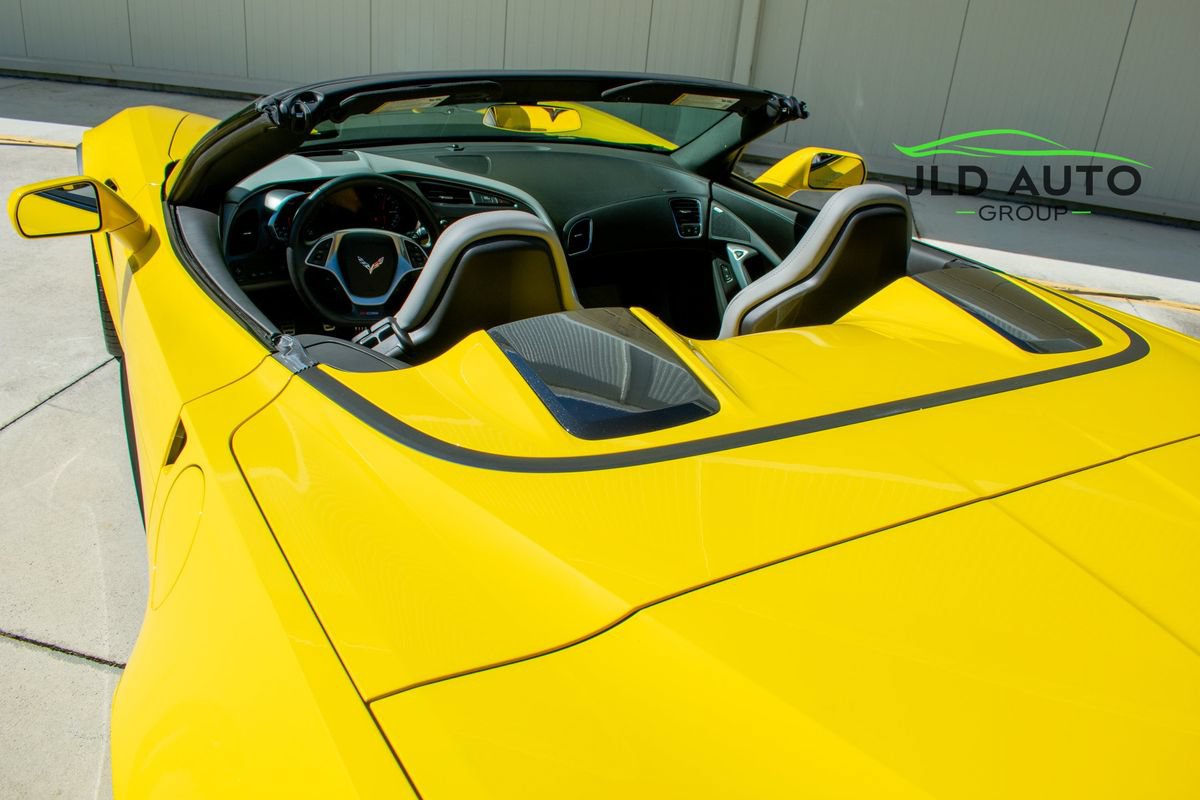 Used 2018 Chevrolet Corvette Z06 RWD image 38