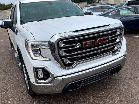 Used 2021 GMC Sierra 1500 SLT w/ SLT Premium Package AWD/4WD image 3