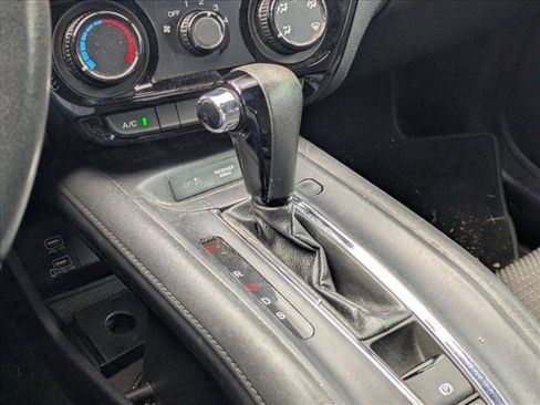 Used 2019 Honda HR-V Sport image 12