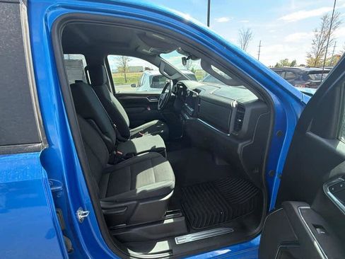 Used 2025 Chevrolet Silverado 1500 LT AWD/4WD image 28
