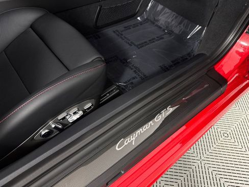 Certified 2024 Porsche 718 Cayman GTS RWD image 17