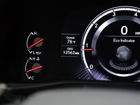 Used 2024 Lexus LX 600 F Sport AWD/4WD image 21