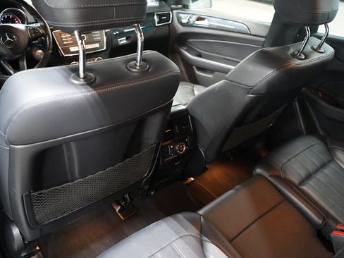 Used 2019 Mercedes-Benz GLS 450 4MATIC image 15