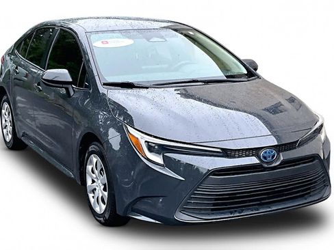 Certified 2023 Toyota Corolla LE FWD image 3
