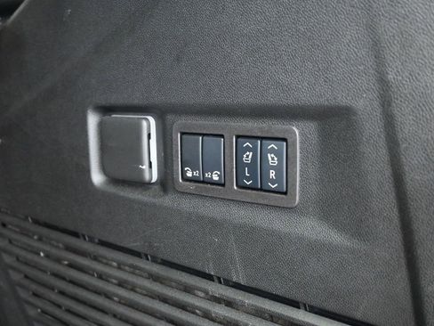 Used 2025 Chevrolet Tahoe High Country image 51