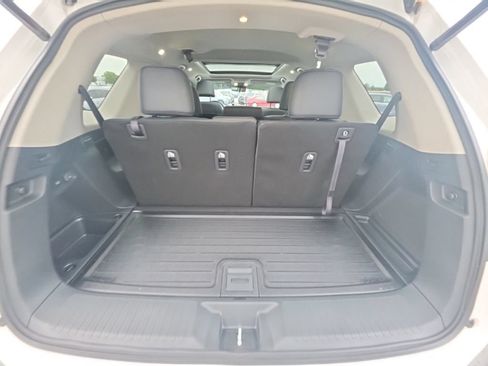 Used 2025 Honda Pilot Touring image 31