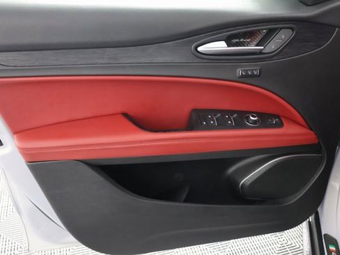 Used 2020 Alfa Romeo Stelvio Sprint w/ Nero Edizione image 26