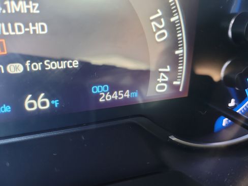 Certified 2024 Toyota RAV4 LE image 31