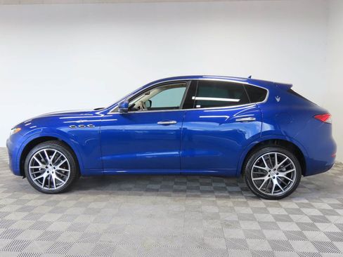 Used 2022 Maserati Levante GT AWD/4WD image 5