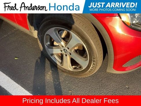 Used 2017 Mercedes-Benz GLC 300 image 2
