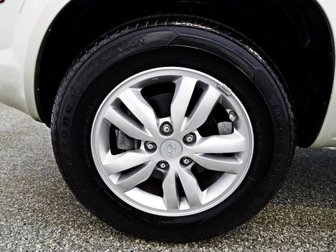 Used 2009 Hyundai Tucson GLS FWD image 17