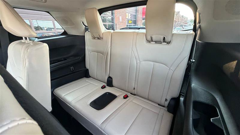 Used 2023 INFINITI QX60 Pure w/ Cargo Package AWD/4WD image 25