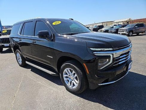 Used 2026 Chevrolet Tahoe LT RWD image 10