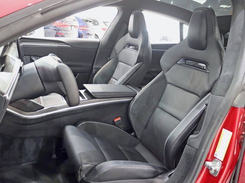 Used 2025 Tesla Model S Plaid image 30