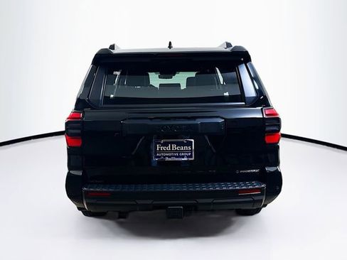 Used 2025 Toyota 4Runner TRD Off-Road Premium image 8