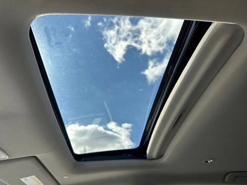 New 2026 Honda HR-V EX-L image 18