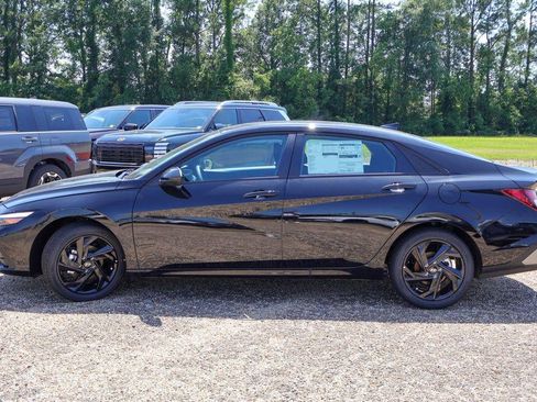 New 2026 Hyundai Elantra Sport FWD image 27