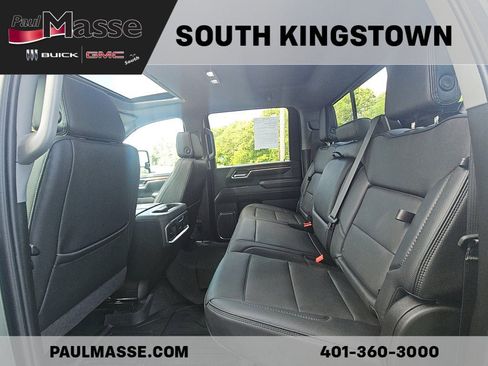 Used 2024 GMC Sierra 2500 Denali w/ Denali Reserve Package AWD/4WD image 18