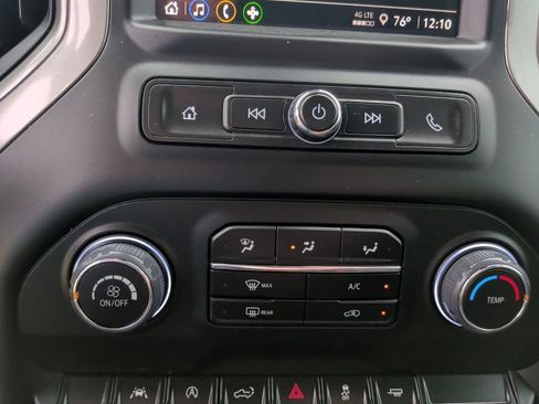 Used 2024 Chevrolet Silverado 1500 Custom image 24